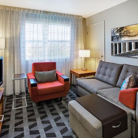 Towneplace Suites By Marriott Detroit Livonia Zewnętrze zdjęcie