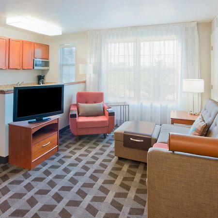 Towneplace Suites By Marriott Detroit Livonia Zewnętrze zdjęcie