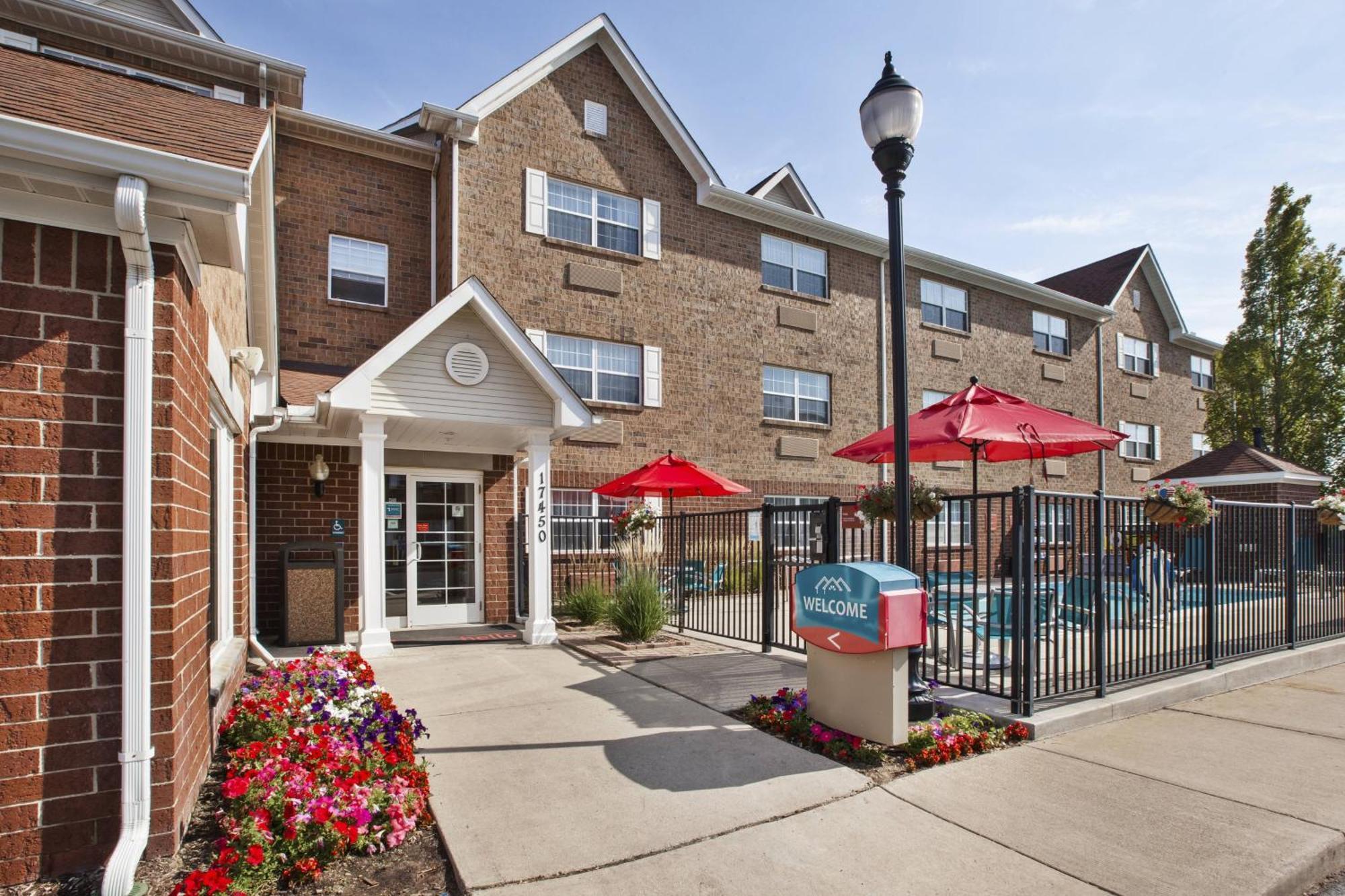 Towneplace Suites By Marriott Detroit Livonia Zewnętrze zdjęcie