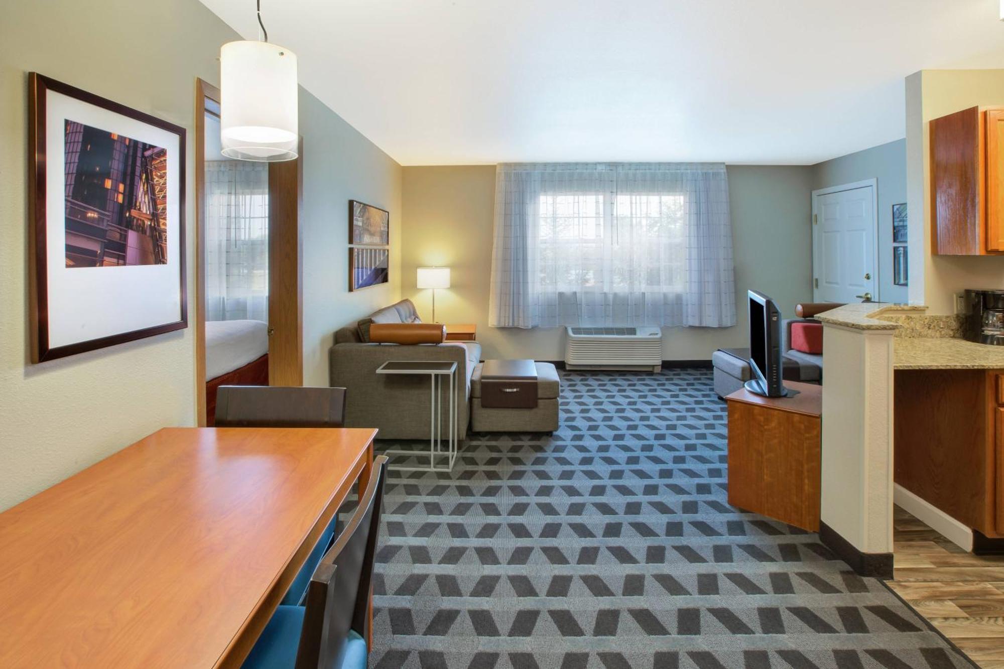 Towneplace Suites By Marriott Detroit Livonia Zewnętrze zdjęcie